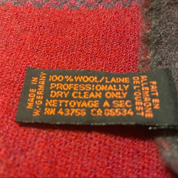 Unisex YSL Wool Scarf - Picture 7 of 8